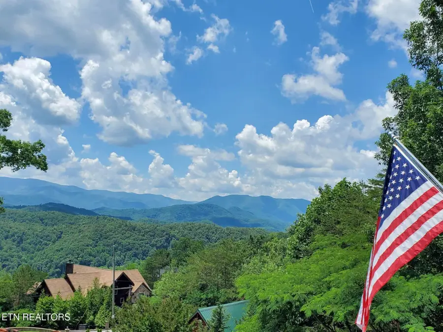 210 Meghans Way, Townsend, TN 37882 - #3