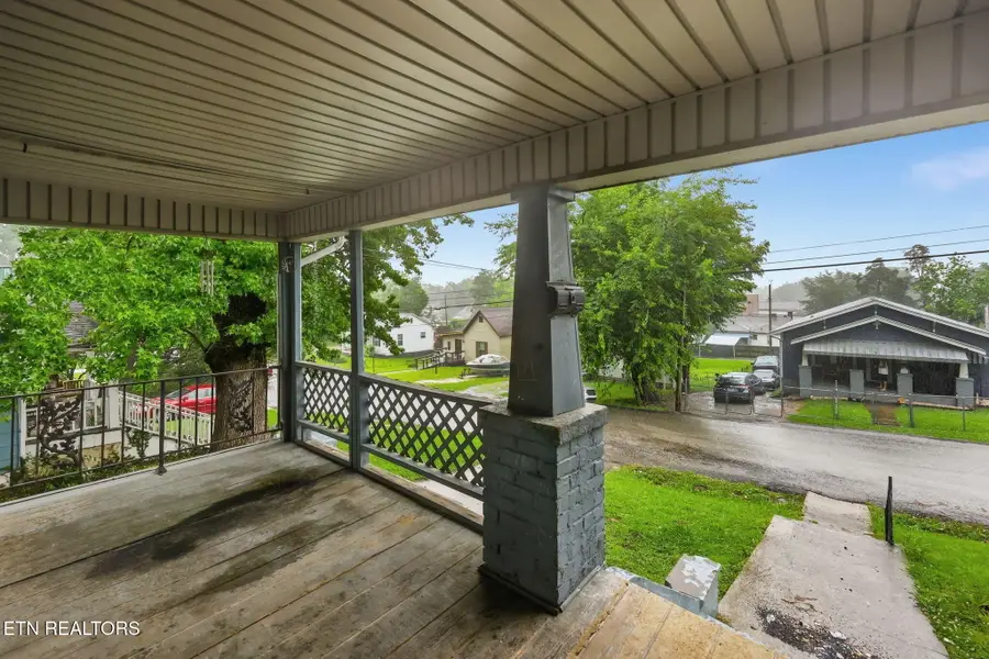 519 Watauga Ave, Knoxville, TN 37917 - #2