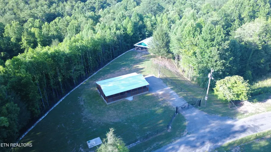 2240 Mt. Pleasant Rd, Vonore, TN 37885 - #2