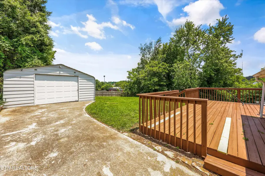 5604 Kentwood Rd, Knoxville, TN 37912 - #3