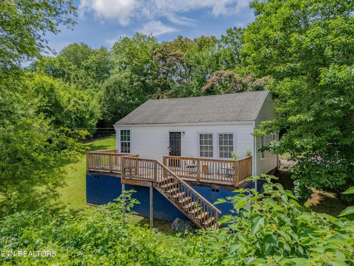 2417 Fillmore Ave, Knoxville, TN 37921 - #1