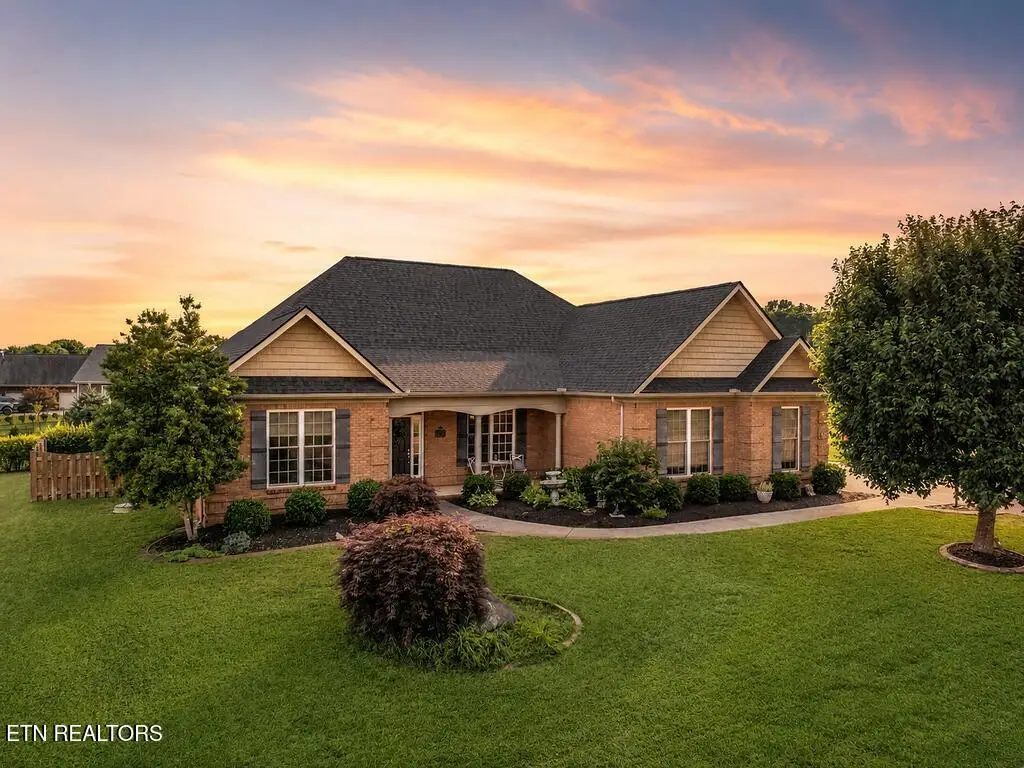 346 E Port Drive, Lenoir City, TN 37772 - #1
