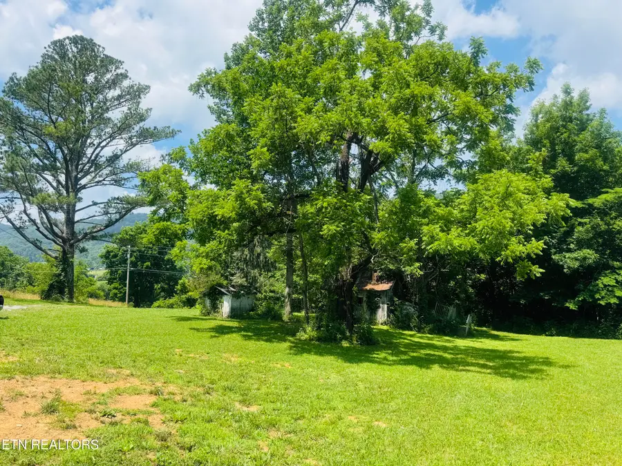 1183 Old Lake City Hwy, Clinton, TN 37716 - #3