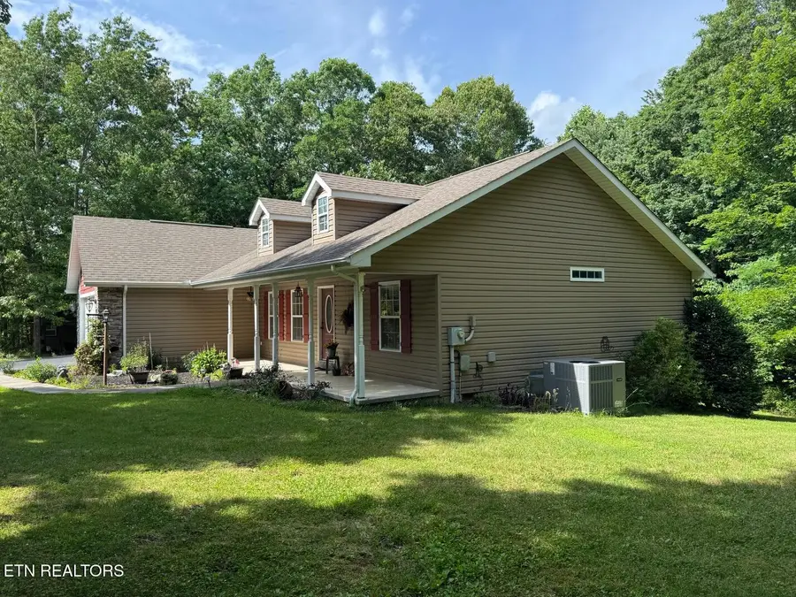 366 Swallows Crossing, Grimsley, TN 38565 - #2