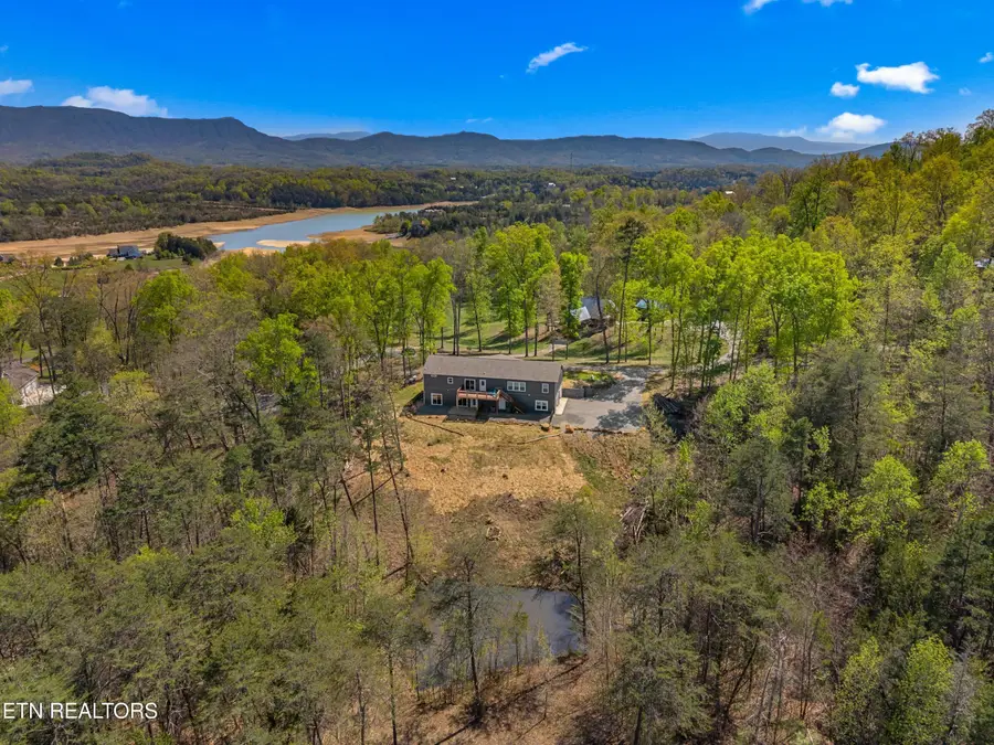 126 Deer Run Way, Dandridge, TN 37725 - #3