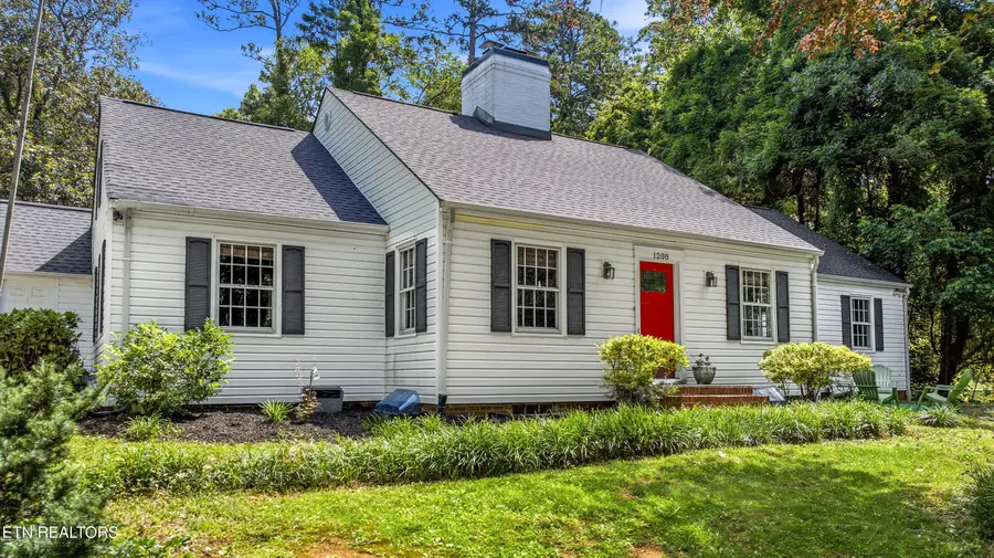 1208 S Chilhowee Drive, Knoxville, TN 37914 - #3