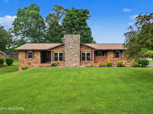 1909 S Belmont Drive, Maryville, TN 37804