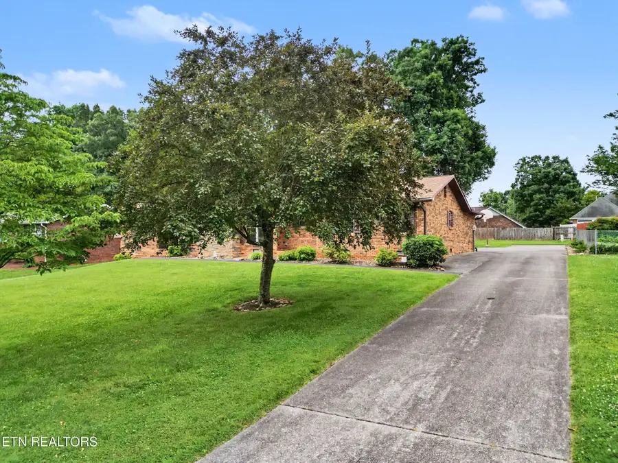 1909 S Belmont Drive, Maryville, TN 37804 - #3