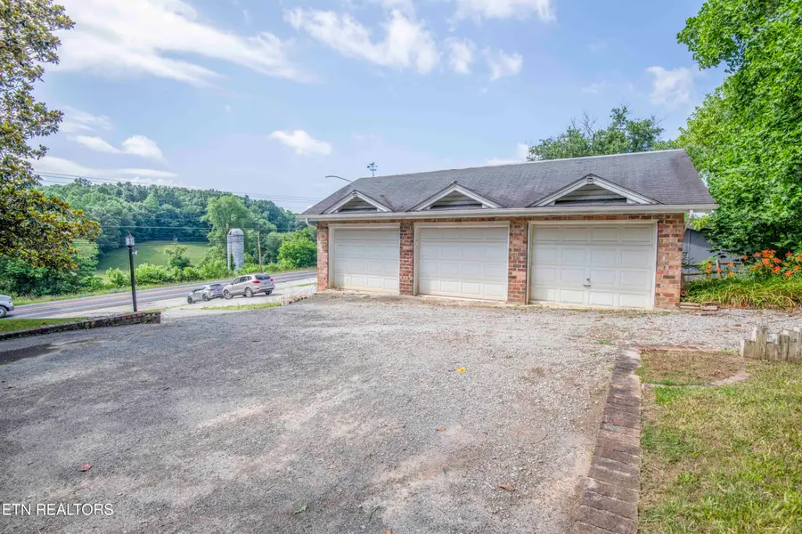 17761 Alberta St, Oneida, TN 37841 - #3