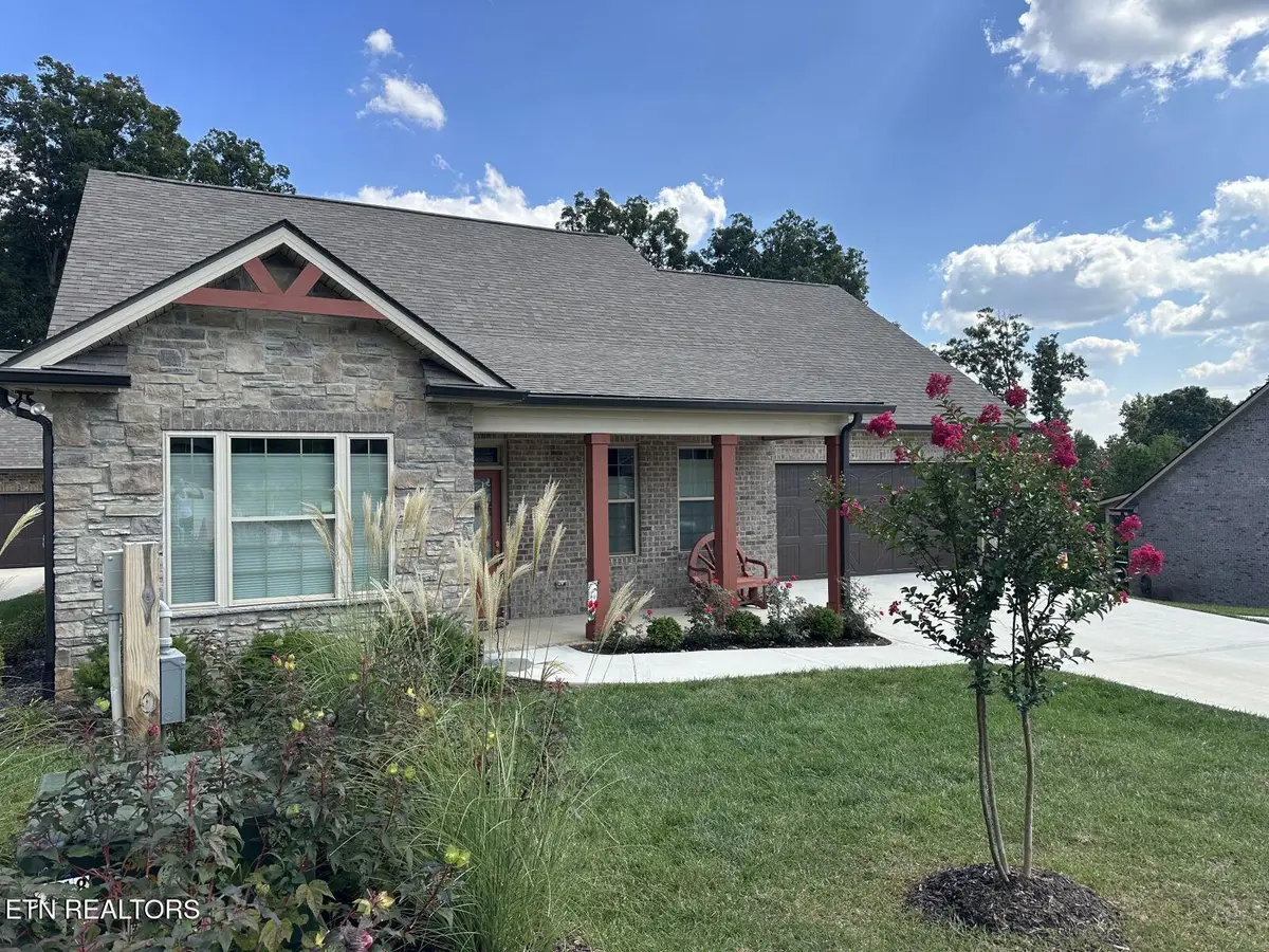 1617 Mountain Drive, Lenoir City, TN 37772 - #1