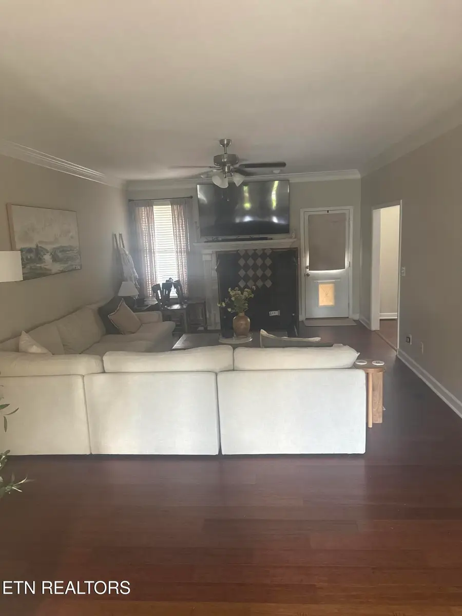 829 Meadowfield Drive, Knoxville, TN 37923 - #2
