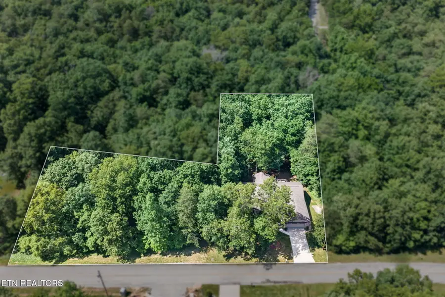 657 Lakeview Drive, Crossville, TN 38558 - #2