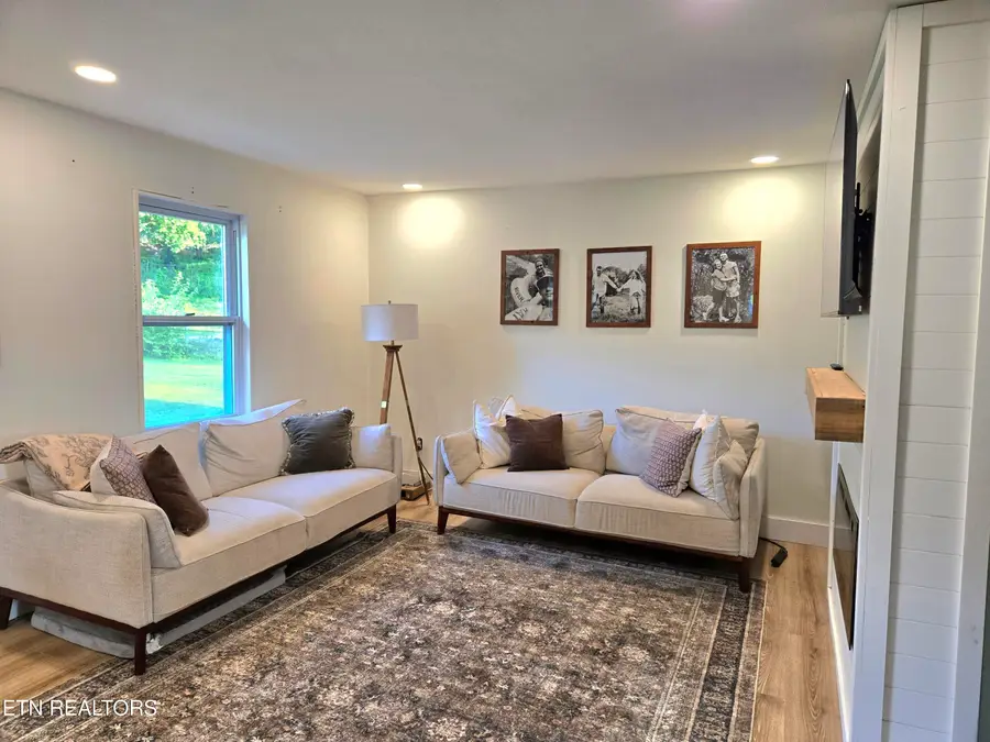 611 Leconte Lane, Knoxville, TN 37912 - #3
