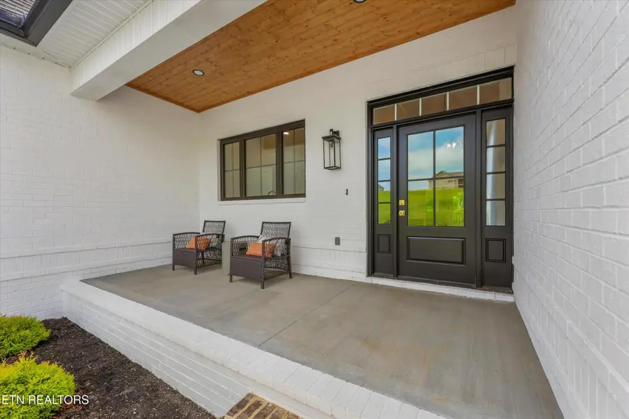 618 Winding Creek Way, Walland, TN 37886 - #2