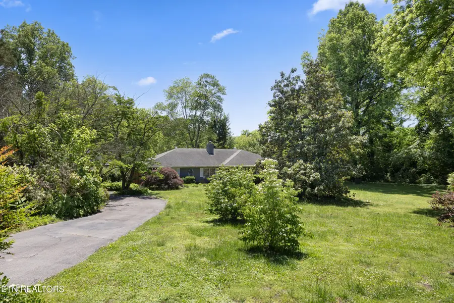 5800 Holston Hills Rd, Knoxville, TN 37914 - #2