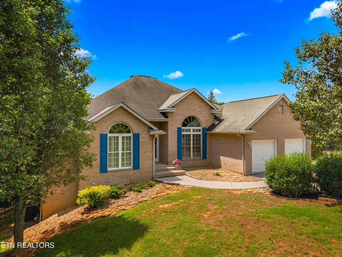 211 Mariners Way, Dandridge, TN 37725 - #1