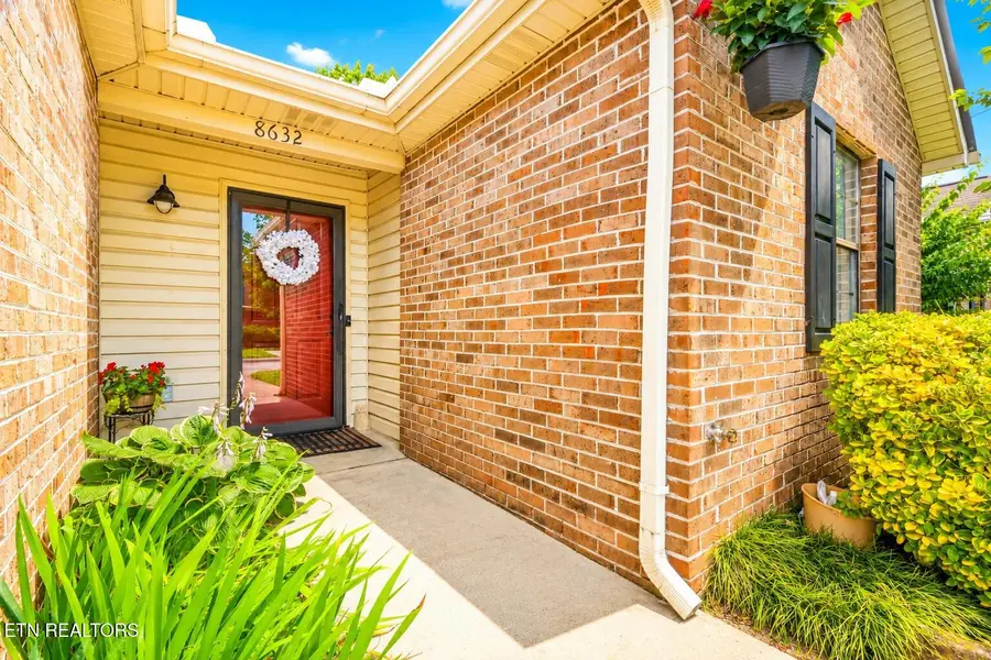 8632 Denmark St, Knoxville, TN 37931 - #3