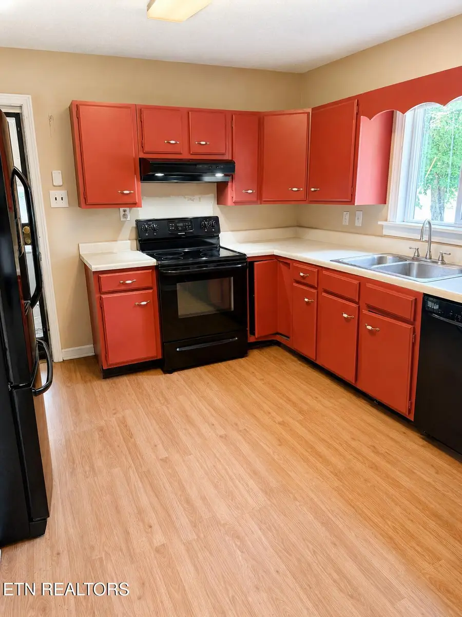 8632 Curtis Rd, Knoxville, TN 37914 - #3
