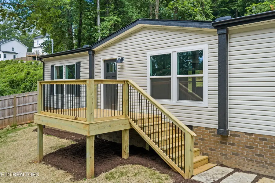 1153 Army St, Knoxville, TN 37920 - #3