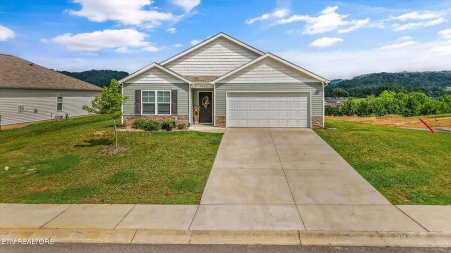 5056 Elm Brook Rd, Dandridge, TN 37725 - #2