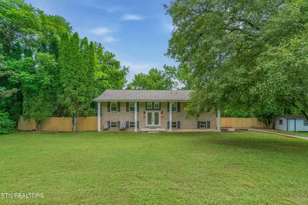 1221 Laurel Rd, Clinton, TN 37716