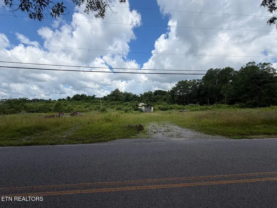 244 Old Mail Rd, Crossville, TN 38555 - #2