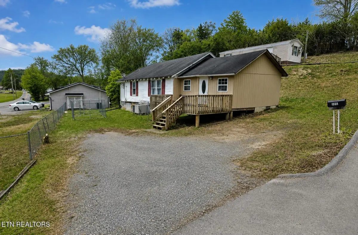 105 Cedar Ave, Luttrell, TN 37779 - #1