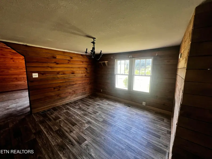 105 Cedar Ave, Luttrell, TN 37779 - #3