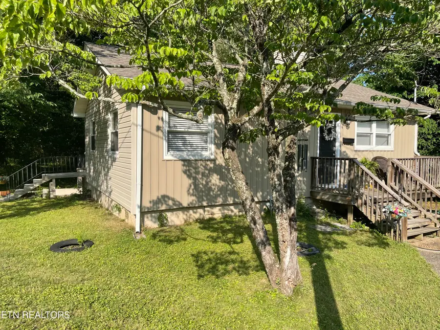 105 E Passmore Lane, Oak Ridge, TN 37830 - #2