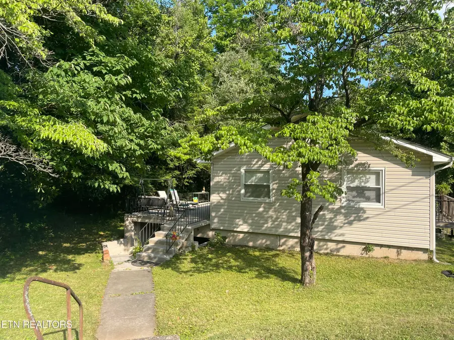 105 E Passmore Lane, Oak Ridge, TN 37830 - #3