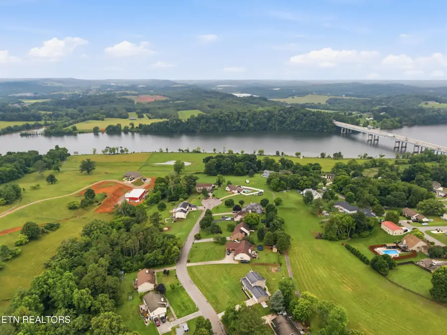 724 Fairway Drive, Loudon, TN 37774 - #2