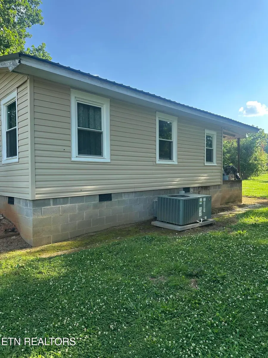 204 Marietta St, Madisonville, TN 37354 - #2