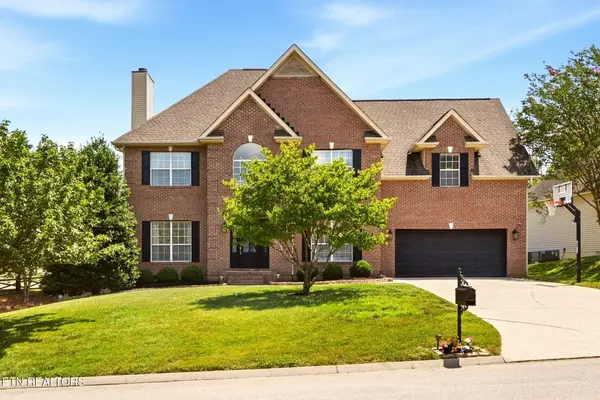 2040 Saint Gregorys Court, Knoxville, TN 37931