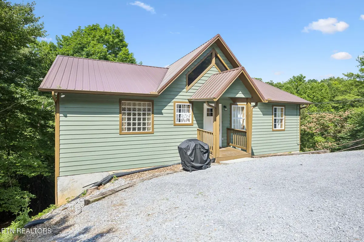 916 Hideaway Hills Circle, Sevierville, TN 37862 - #1