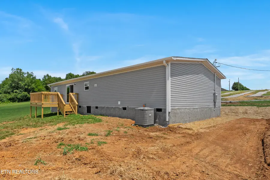 281 Thompson Rd, Madisonville, TN 37354 - #2
