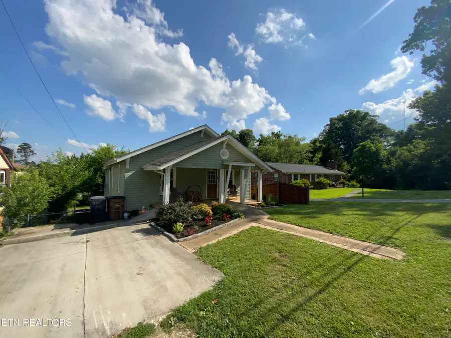 510 Watauga Ave, Knoxville, TN 37917 - #2