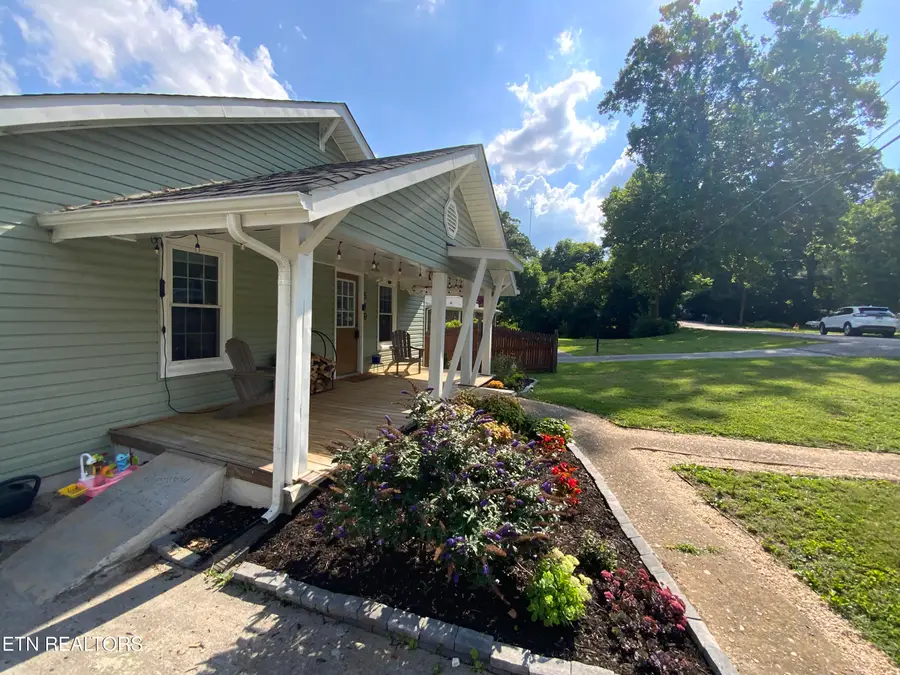 510 Watauga Ave, Knoxville, TN 37917 - #3