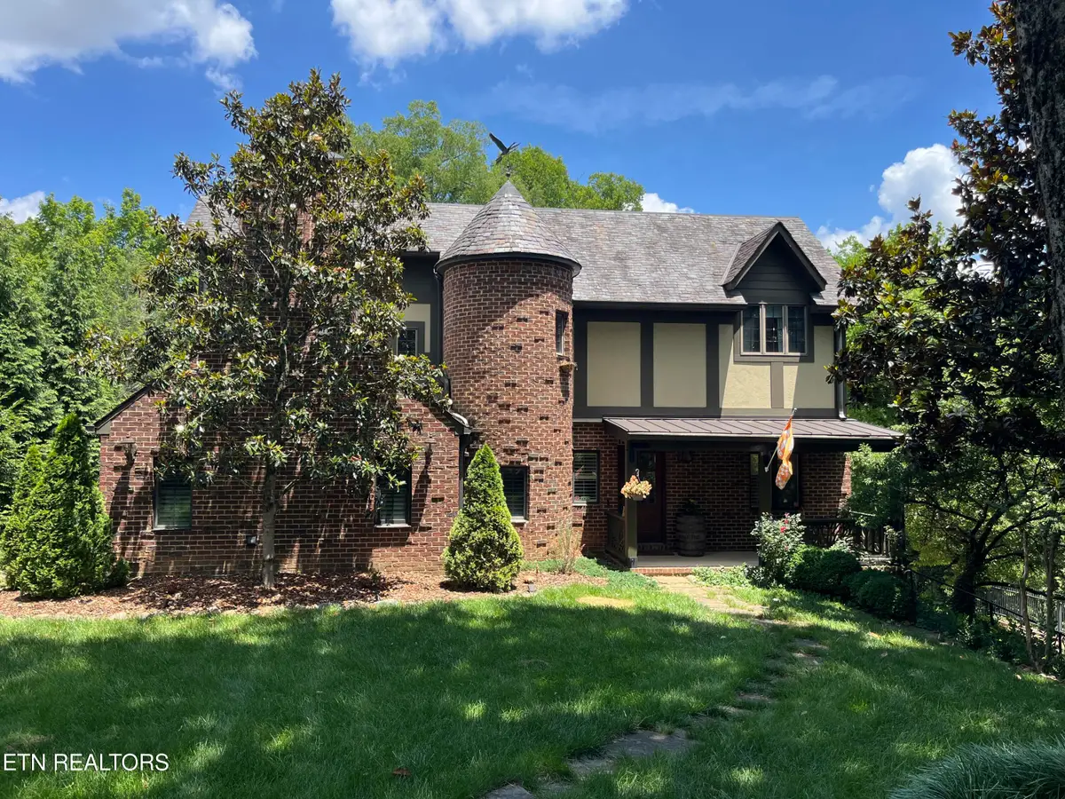 516 Scenic Drive, Knoxville, TN 37919 - #1