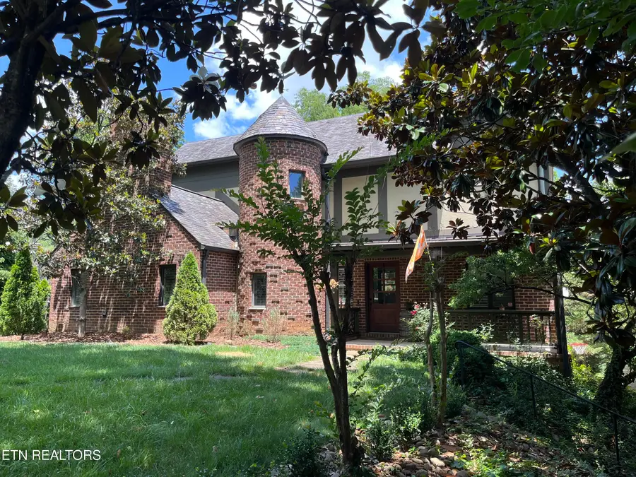 516 Scenic Drive, Knoxville, TN 37919 - #2