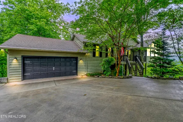 620 Hawk View Drive, Townsend, TN 37882