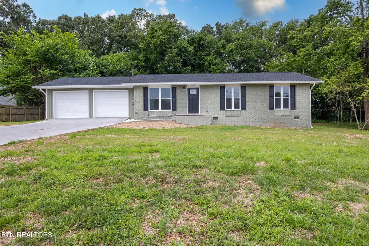 217 Stone St, Seymour, TN 37865 - #1