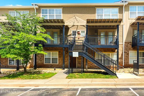 3825 Cherokee Woods Blg 1, Unit 203 Way, Knoxville, TN 37920