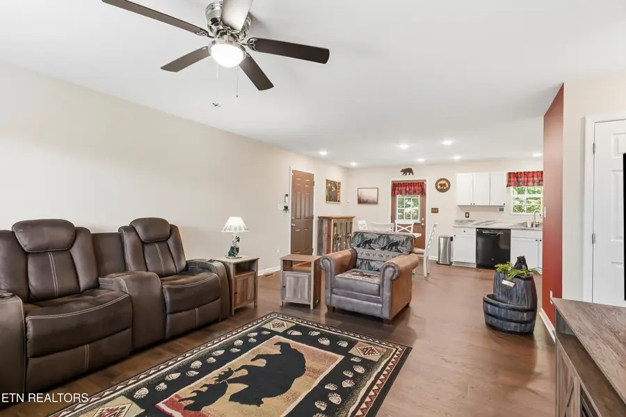 1044 Lake Smoky Rd, Sevierville, TN 37876 - #3