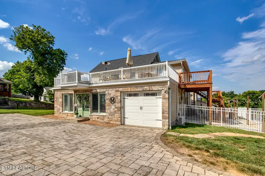 822 Cumberland St, Harriman, TN 37748 - #3