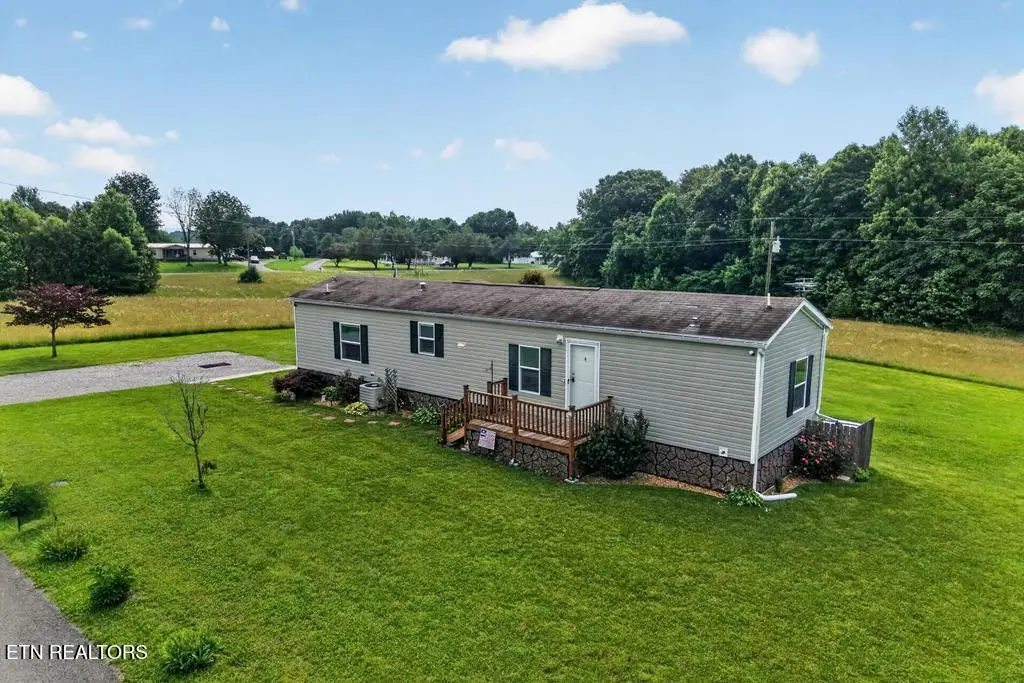 175 Humphrey Rd, Walling, TN 38587 - #1