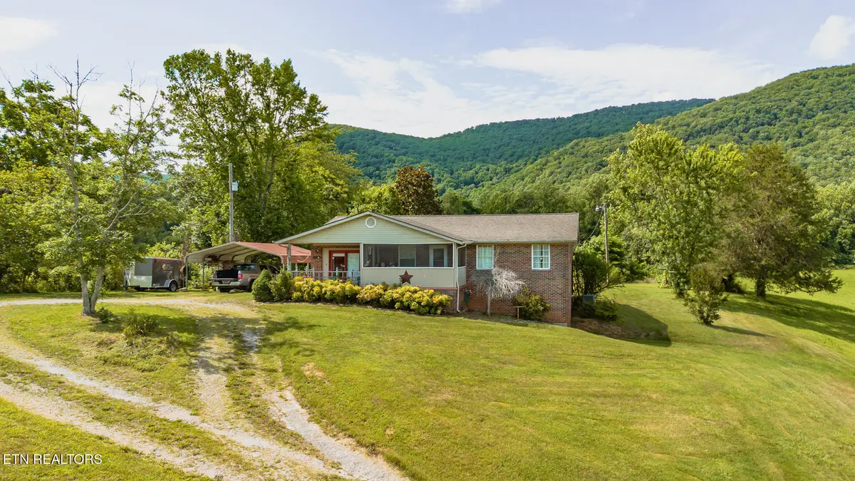 7686 Highway 63, Speedwell, TN 37870 - #1