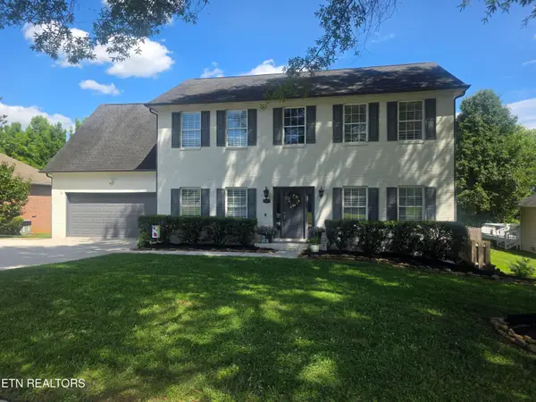 1101 Garrison Ridge Blvd, Knoxville, TN 37922