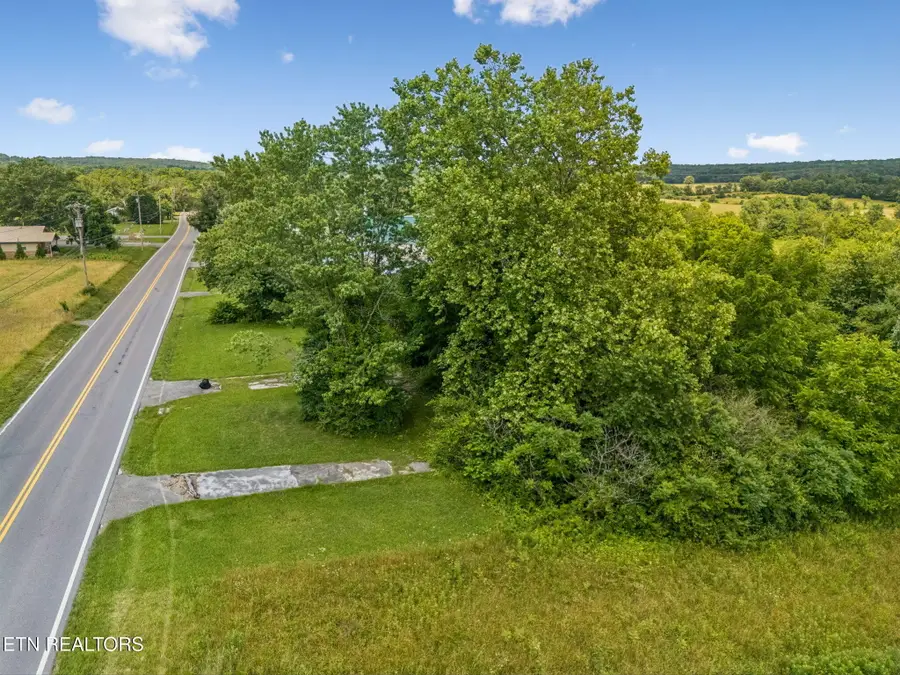 2988 Genesis Rd, Crossville, TN 38571 - #3