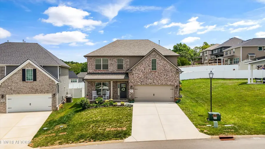 9415 Valentine Meadow Rd, Knoxville, TN 37931 - #2