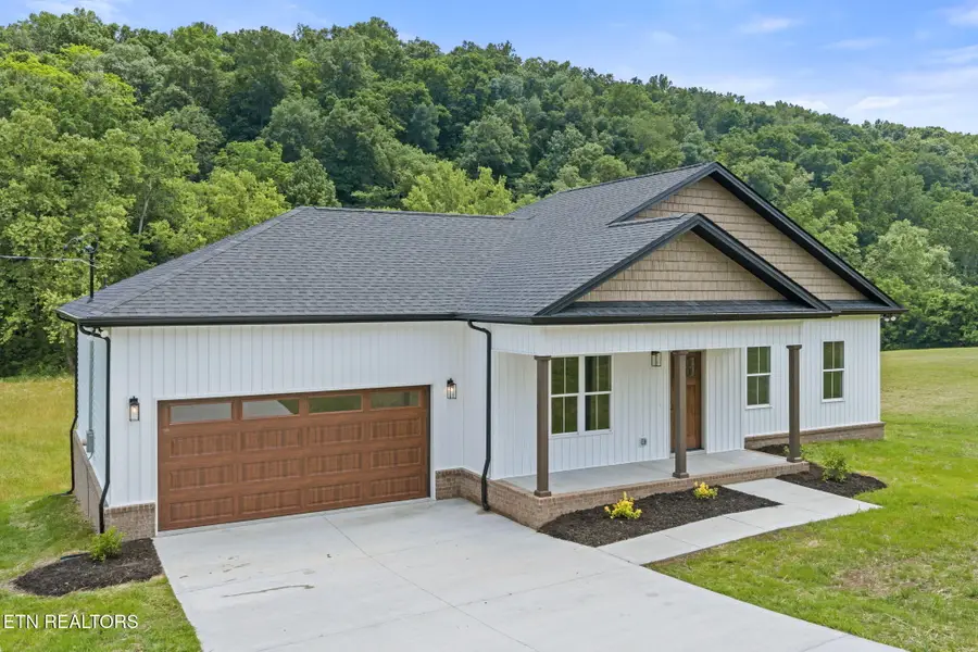 2551 Hinds Creek Rd, Heiskell, TN 37754 - #2